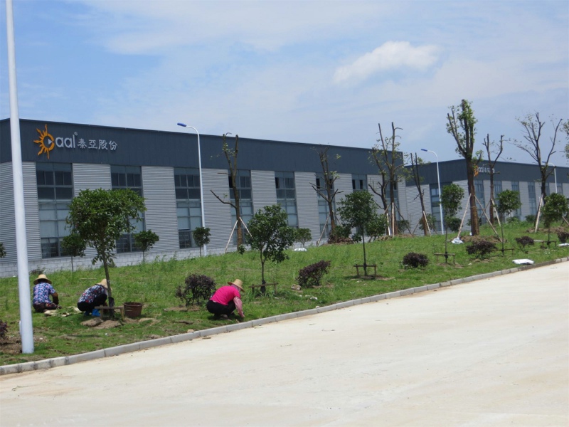 ������8���ʵ���ƽ̨Ьҵ�����̻�